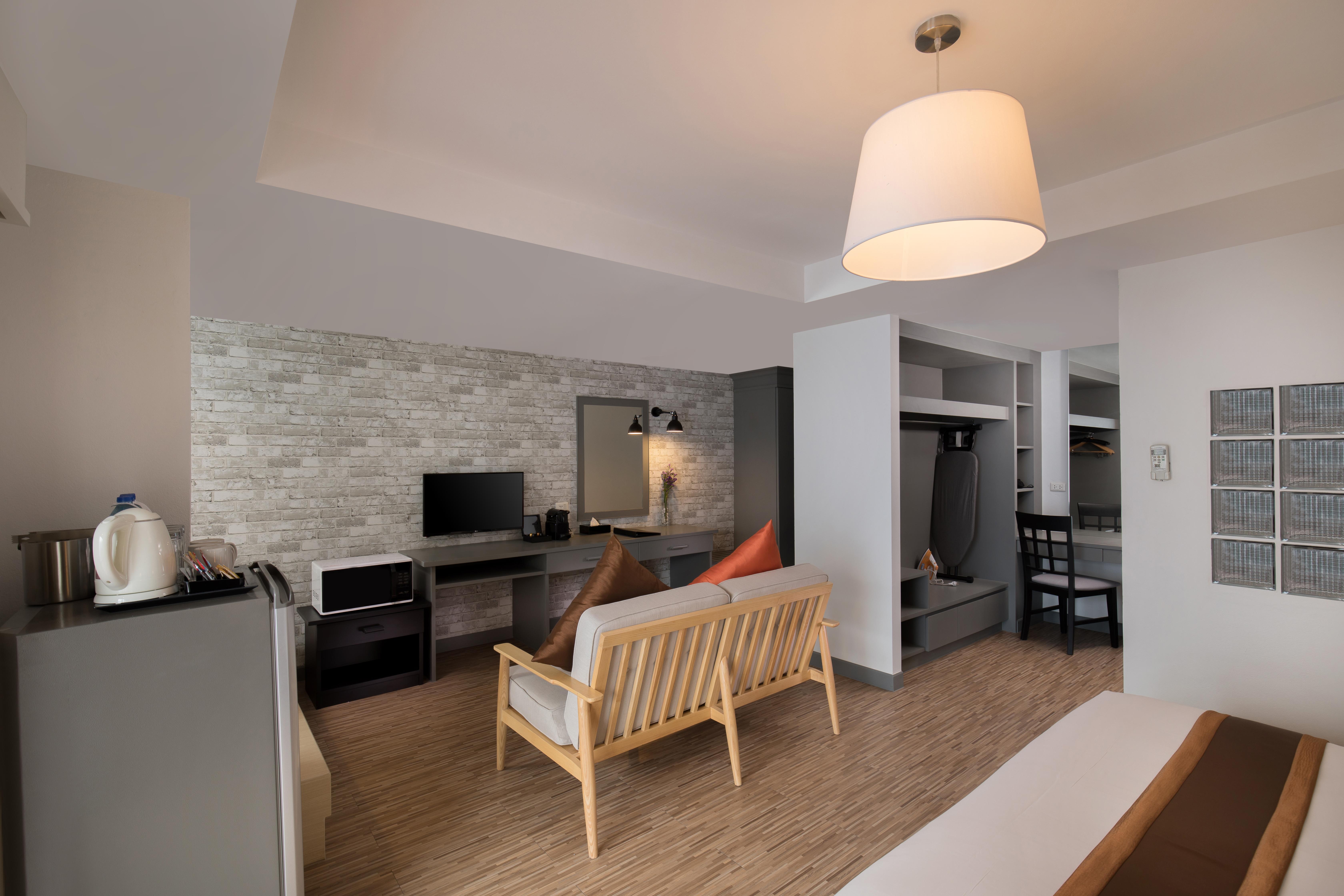 Journeyhub Pattaya Central Екстер'єр фото