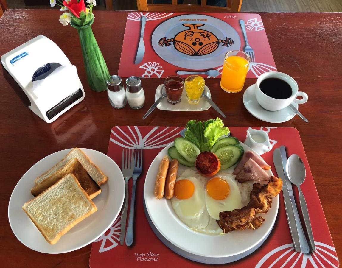 Journeyhub Pattaya Central Екстер'єр фото